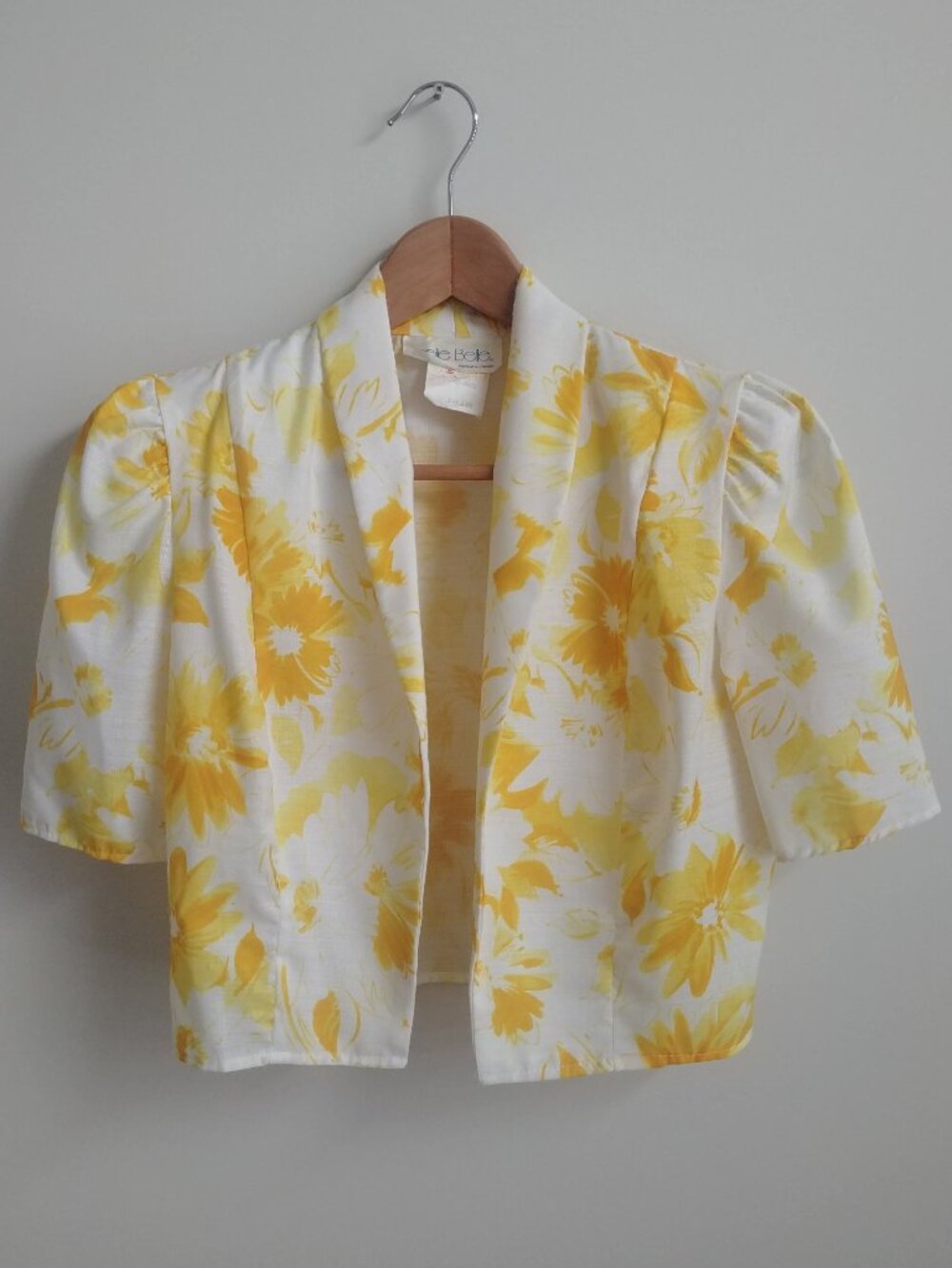 Vintage made in Canada Leslie Belle cropped jacket bolero white yellow approx S